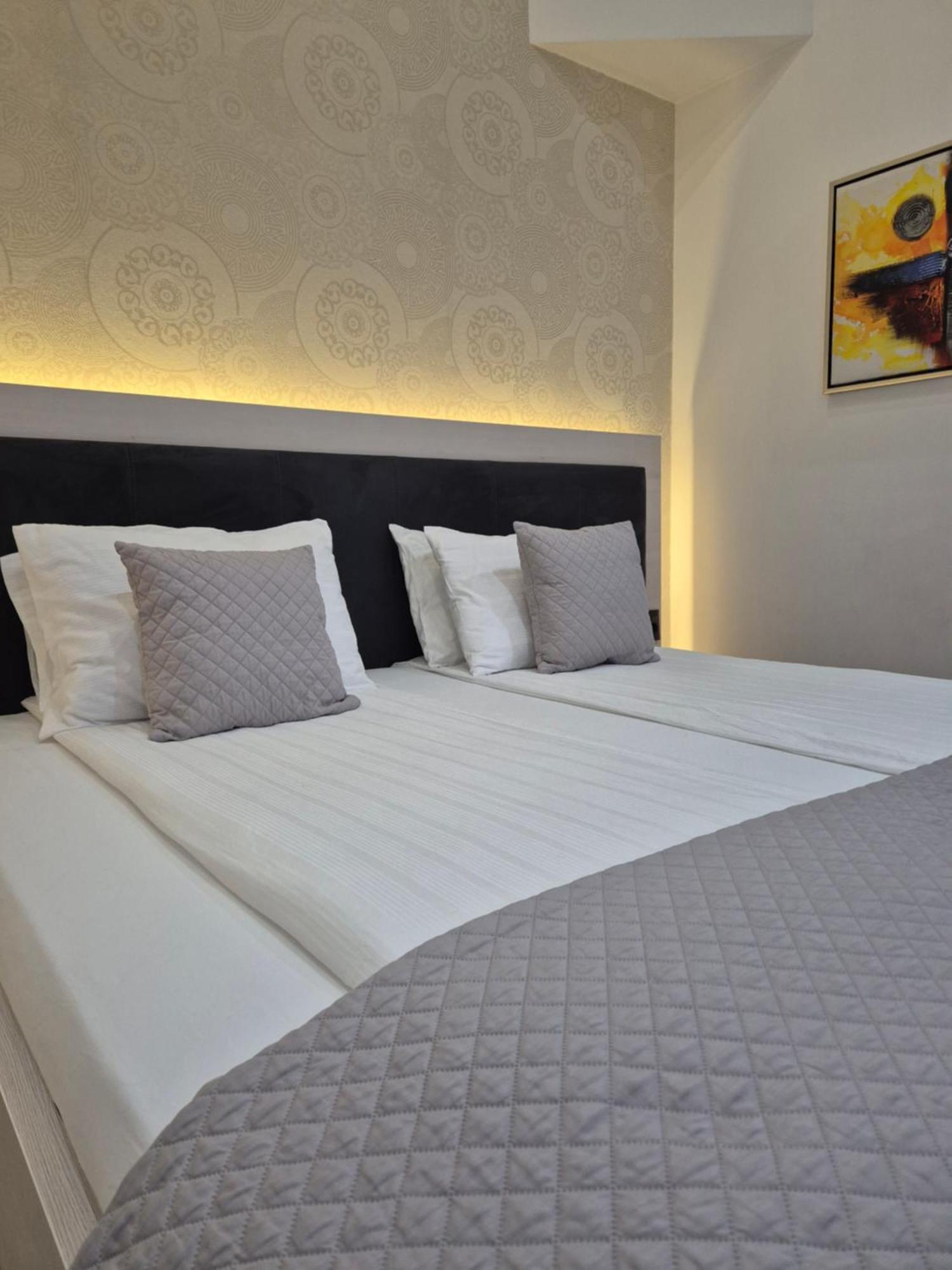 Boulevard Apartments ซาราเยโว ภายนอก รูปภาพ